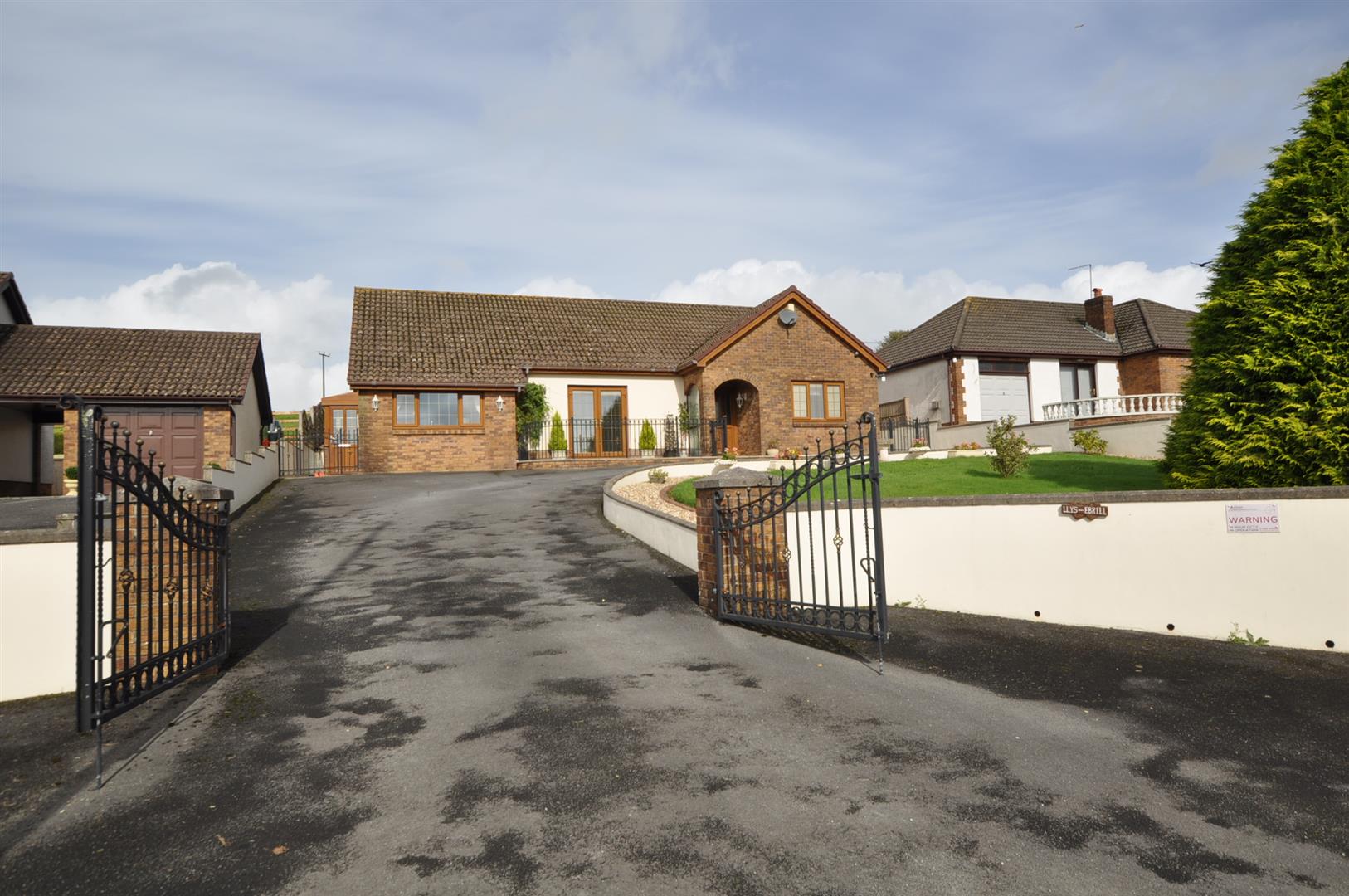 High Street, Bancyfelin, Carmarthen Terry Thomas & Co Estate Agents